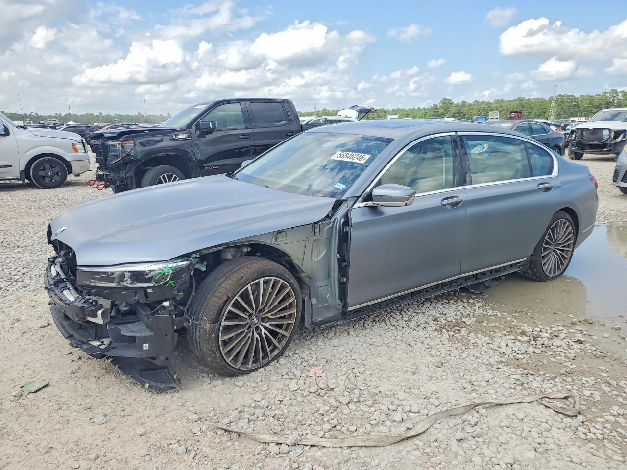 Salvage BMW 7 Series Image