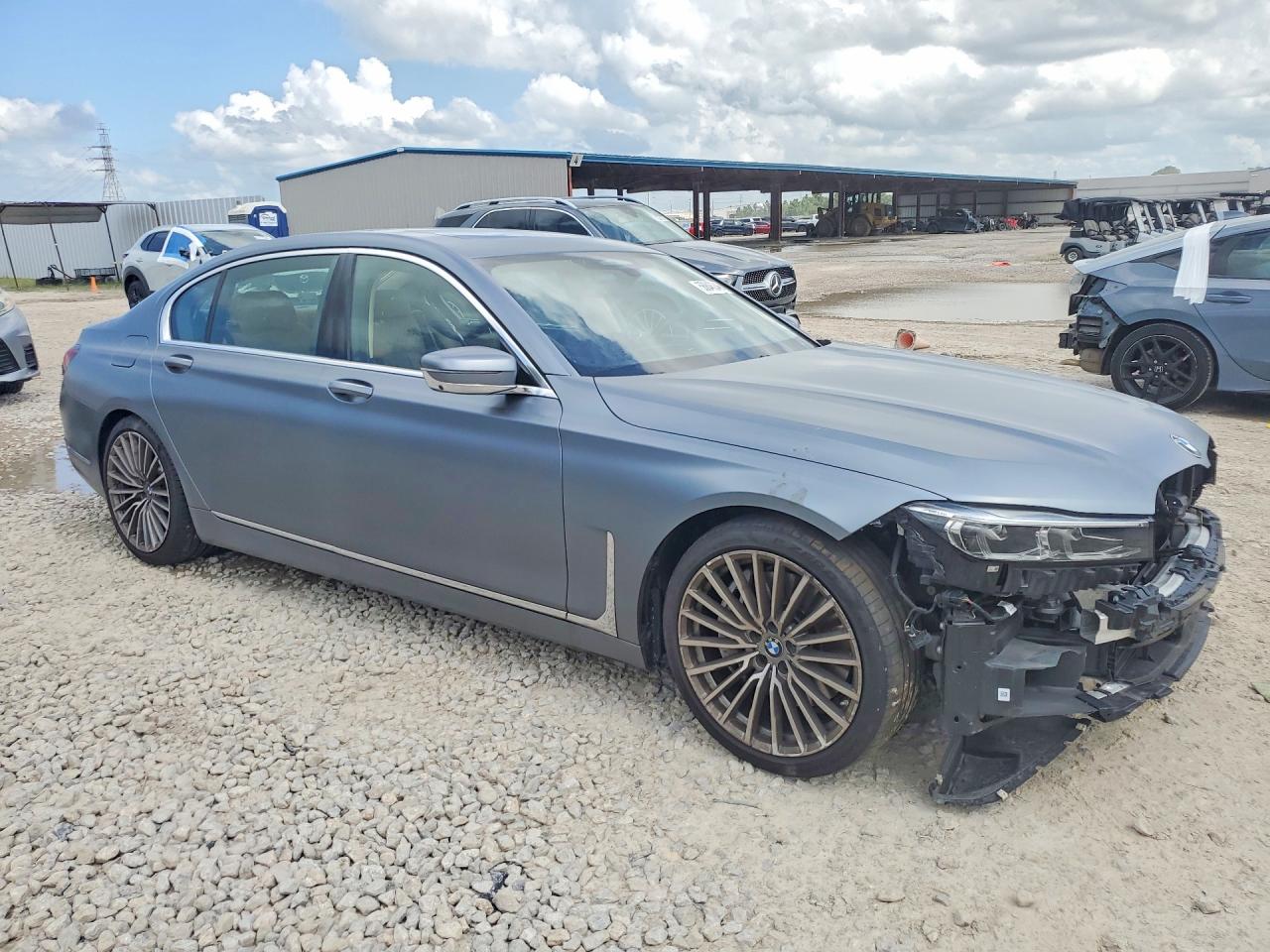 BMW 7 Series Xi