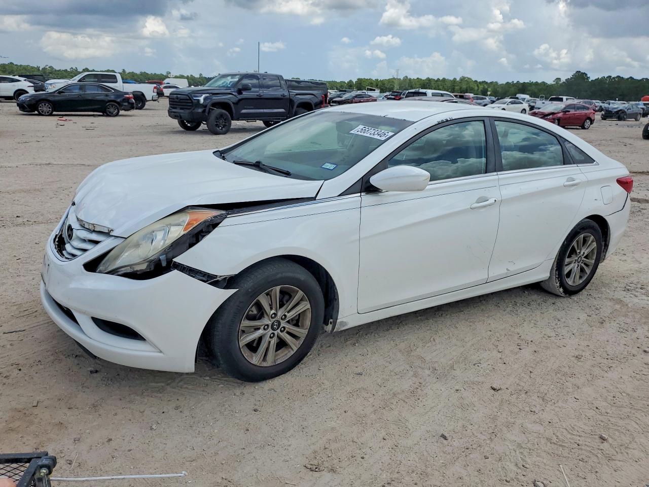 Salvage Hyundai SONATA Image