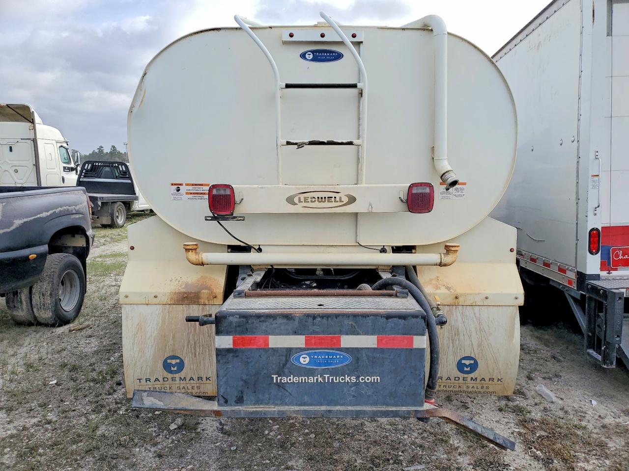 Ford F750 Supe Super Duty