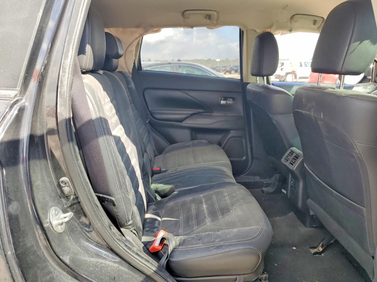Mitsubishi Outlander Se