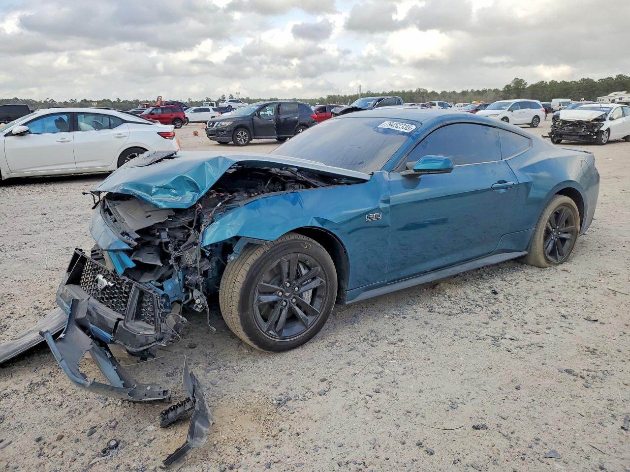 Salvage Ford Mustang Image