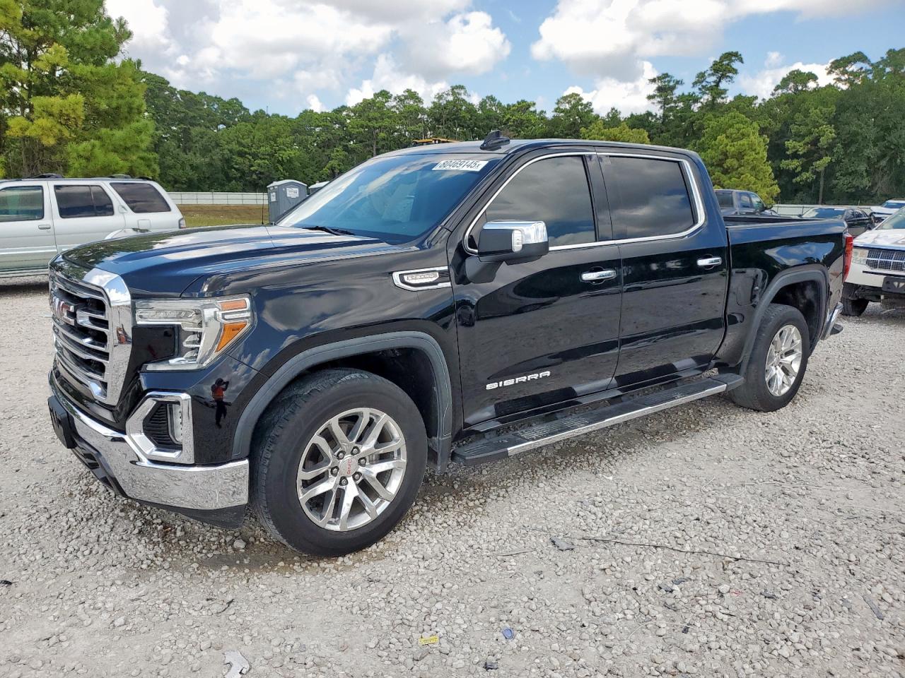 Salvage GMC Sierra Image