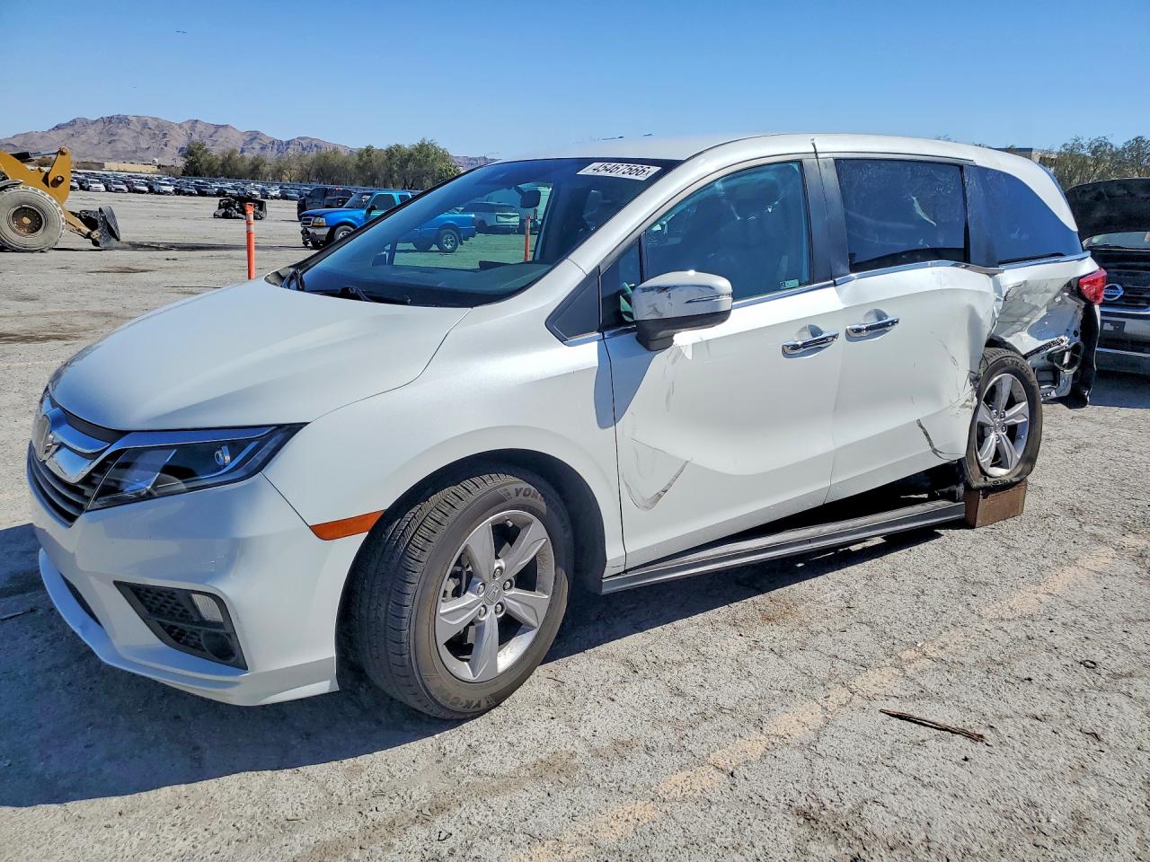 Salvage Honda Odyssey Image