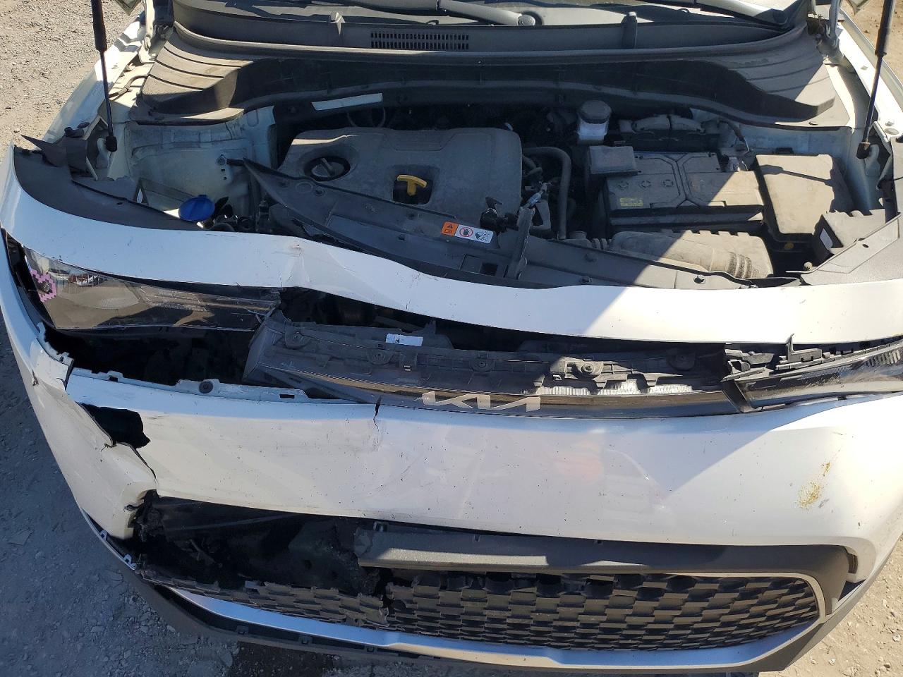 Kia Soul Lx