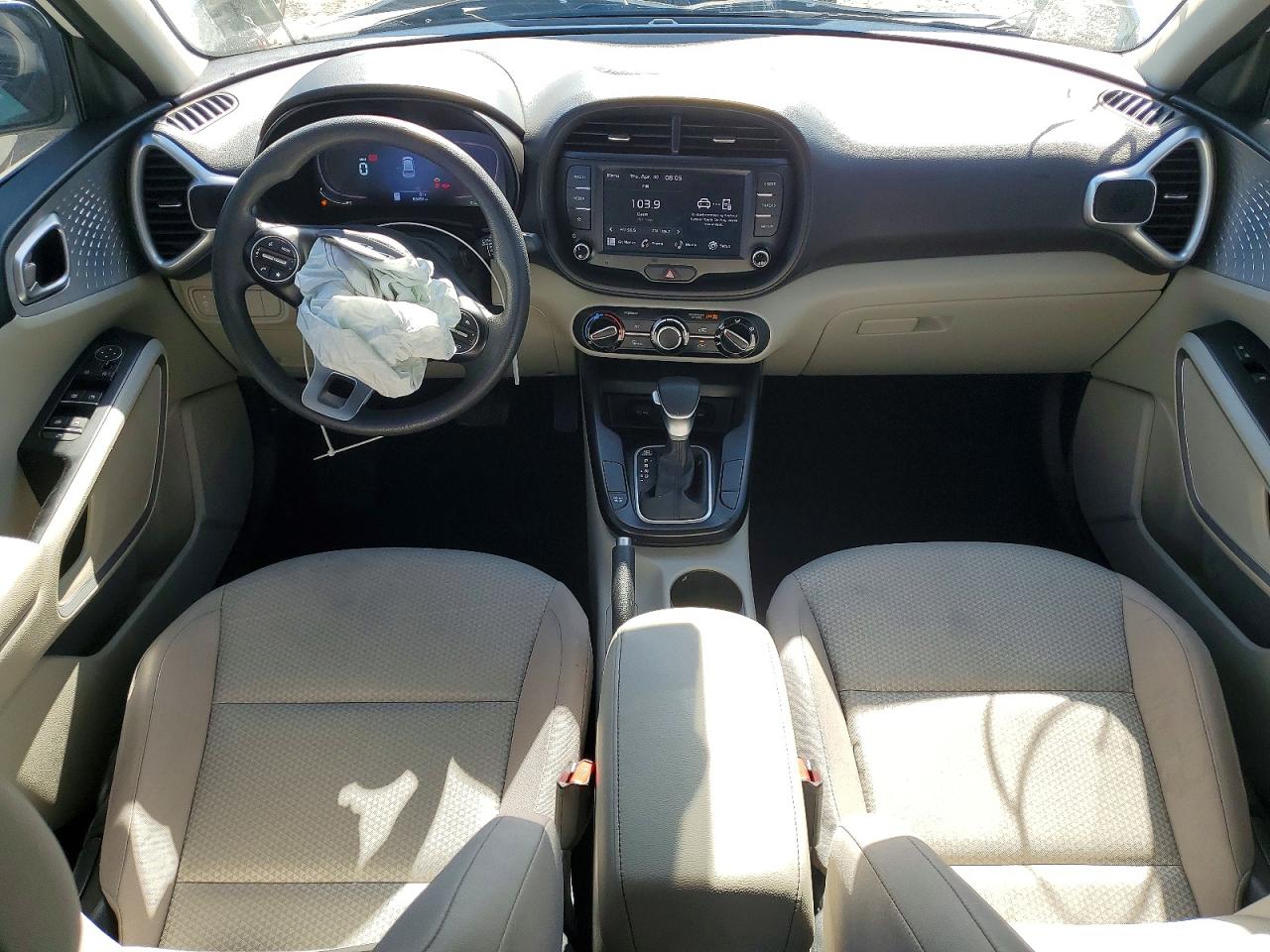 Kia Soul Lx