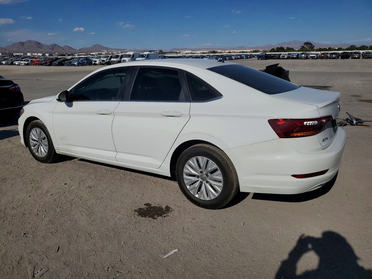 Volkswagen Jetta S