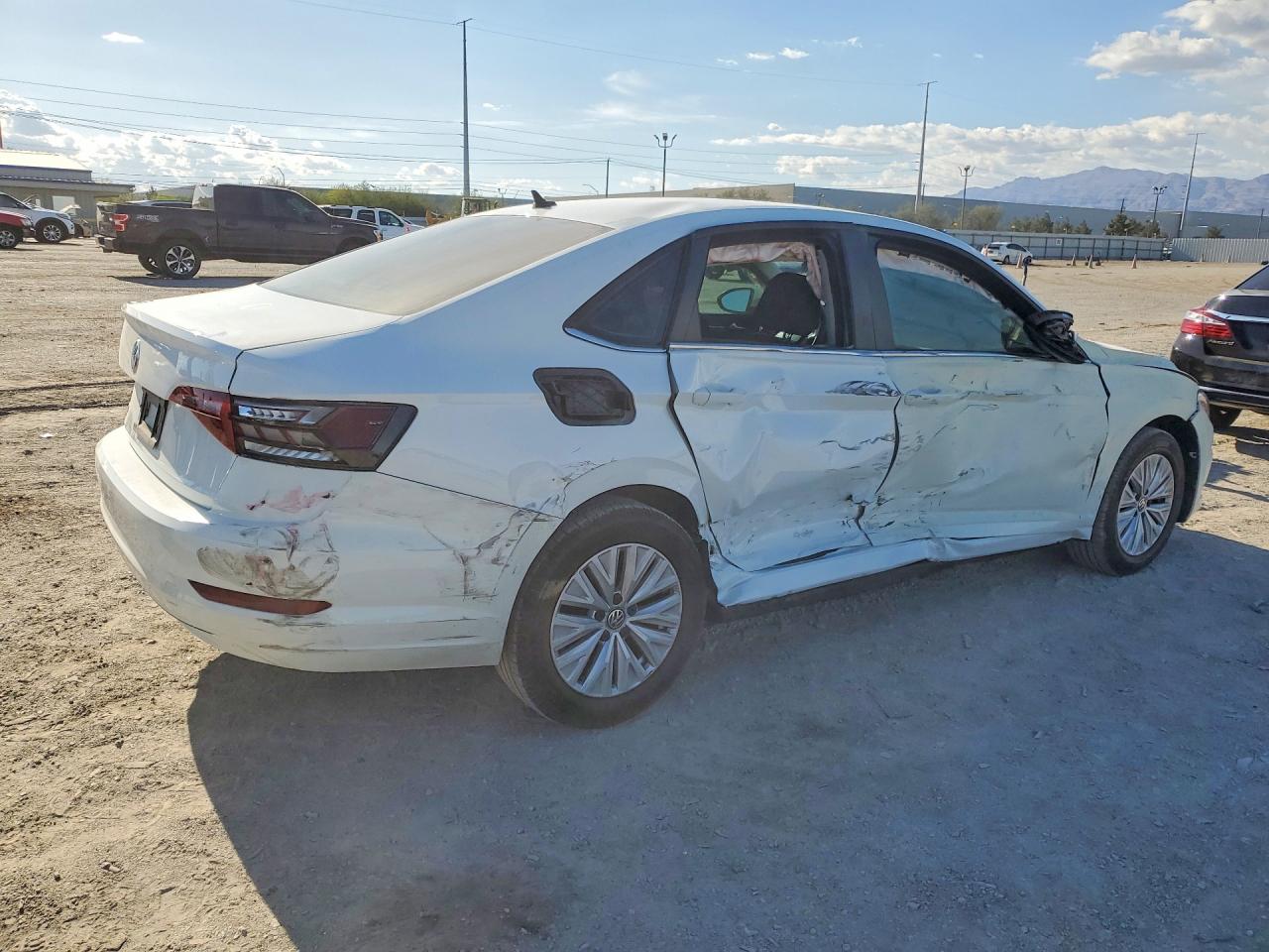 Volkswagen Jetta S