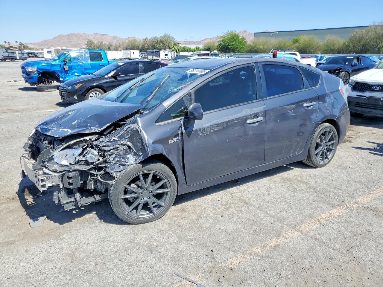 Salvage Toyota Prius Image