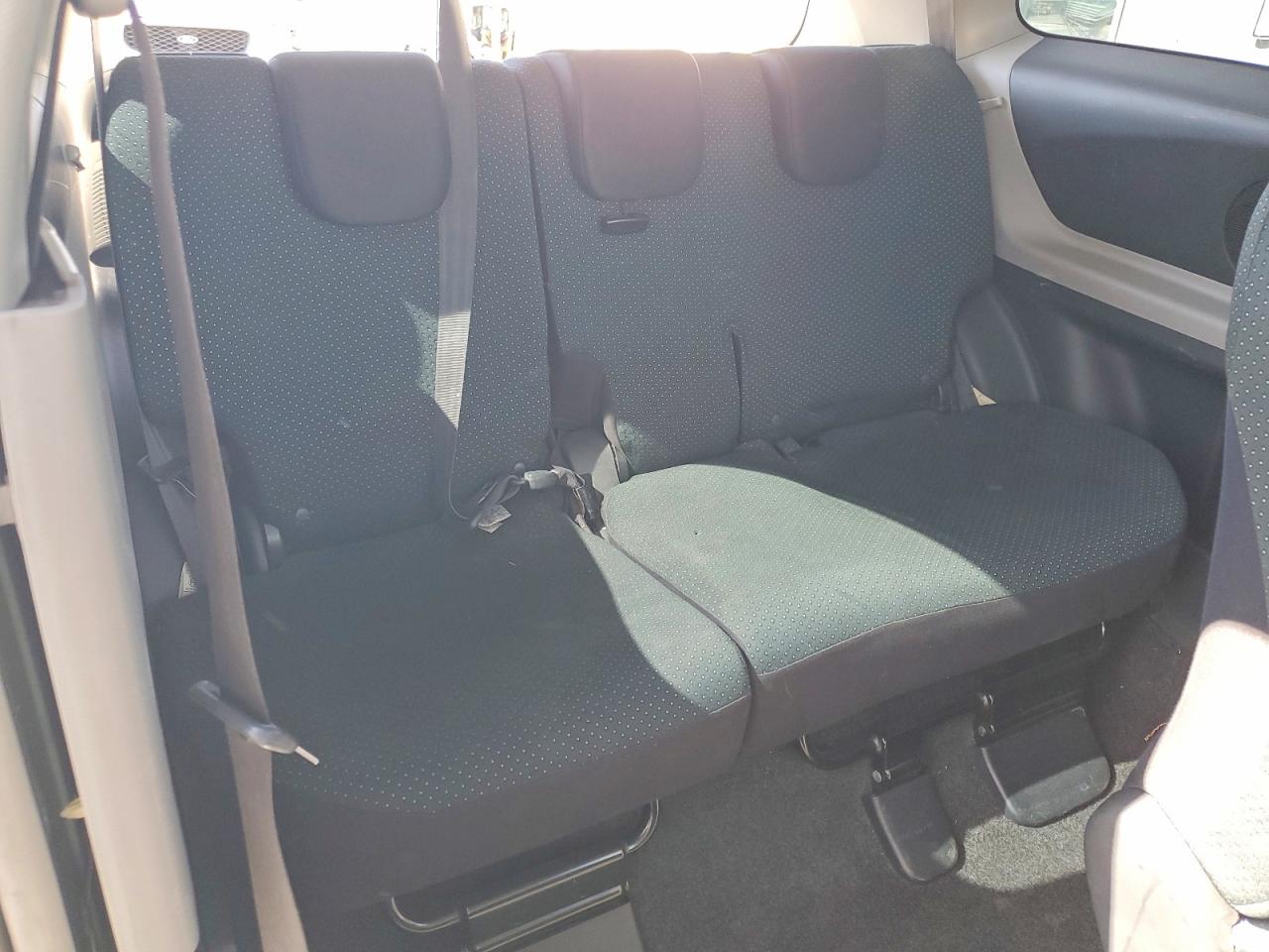 Toyota Yaris Base