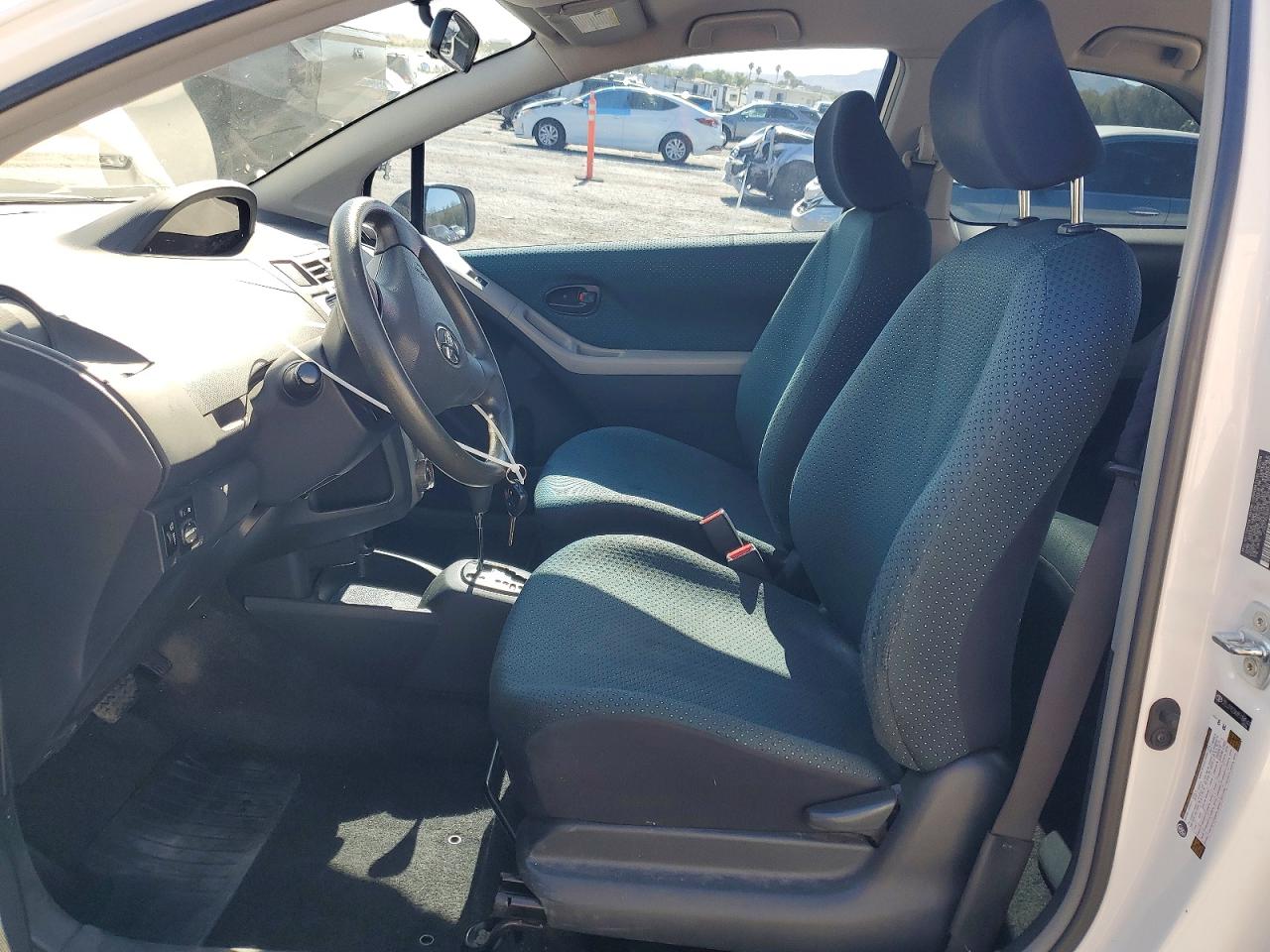 Toyota Yaris Base