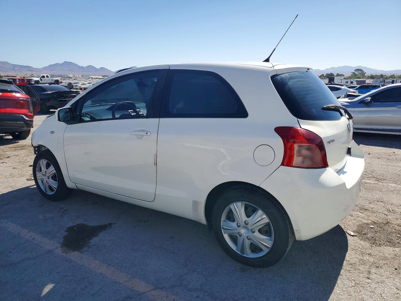 Toyota Yaris Base