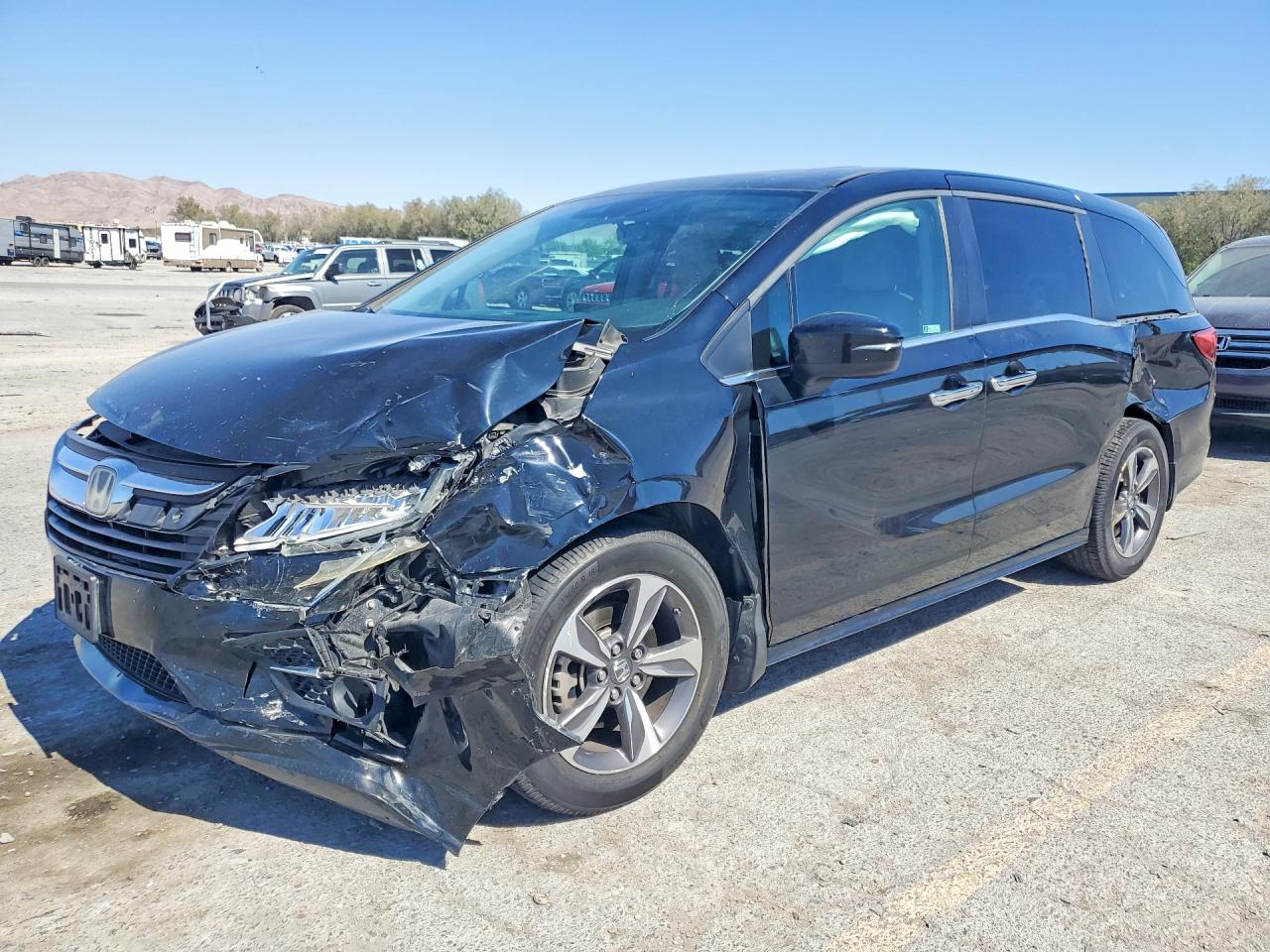 Salvage Honda Odyssey Image