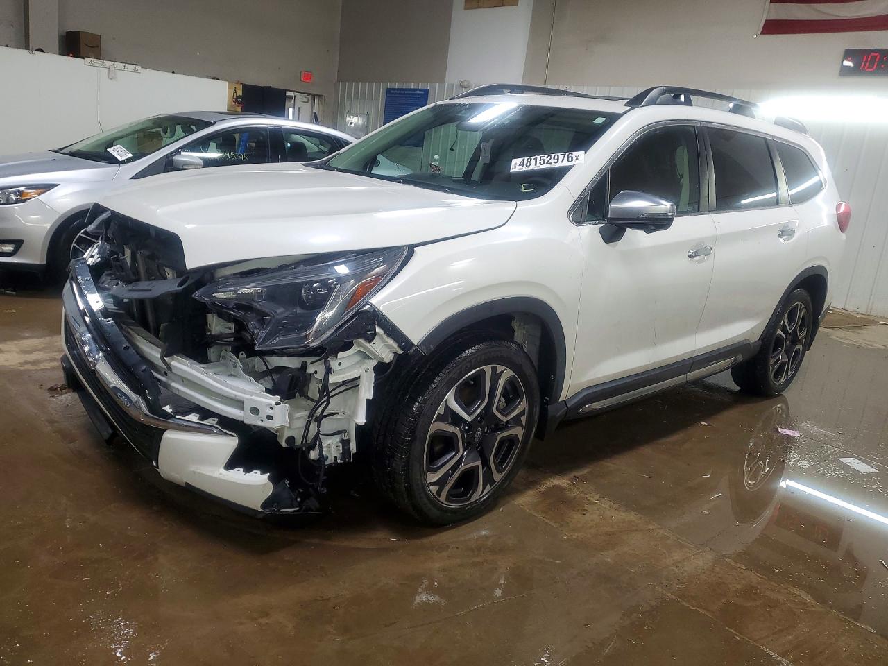 Salvage Subaru Ascent Image