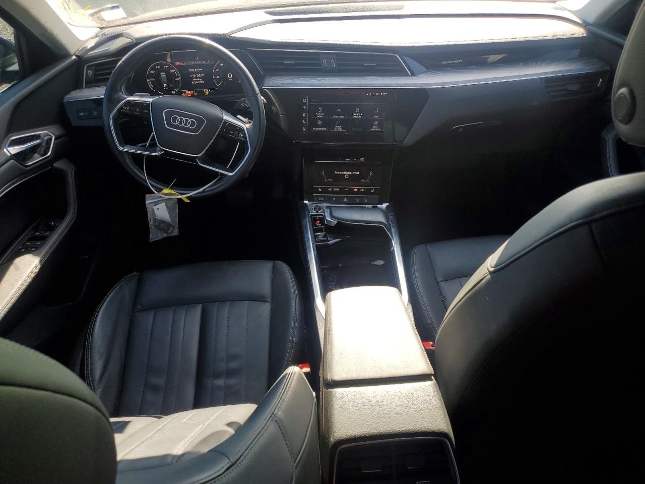 Audi e-tron Premium