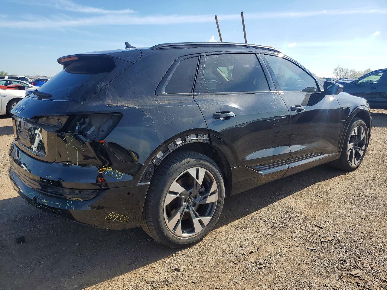Audi e-tron Premium