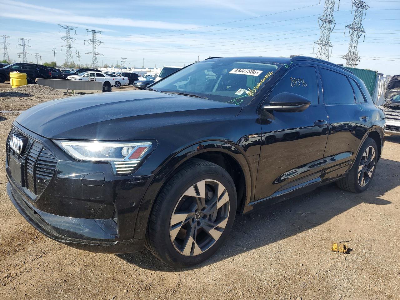 Salvage Audi e-tron Image
