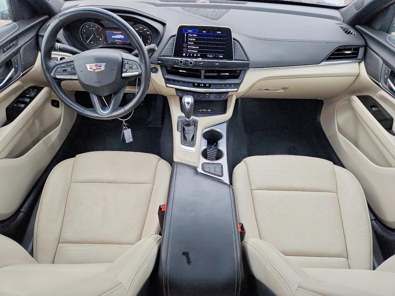 Cadillac CT4 Premium Luxury