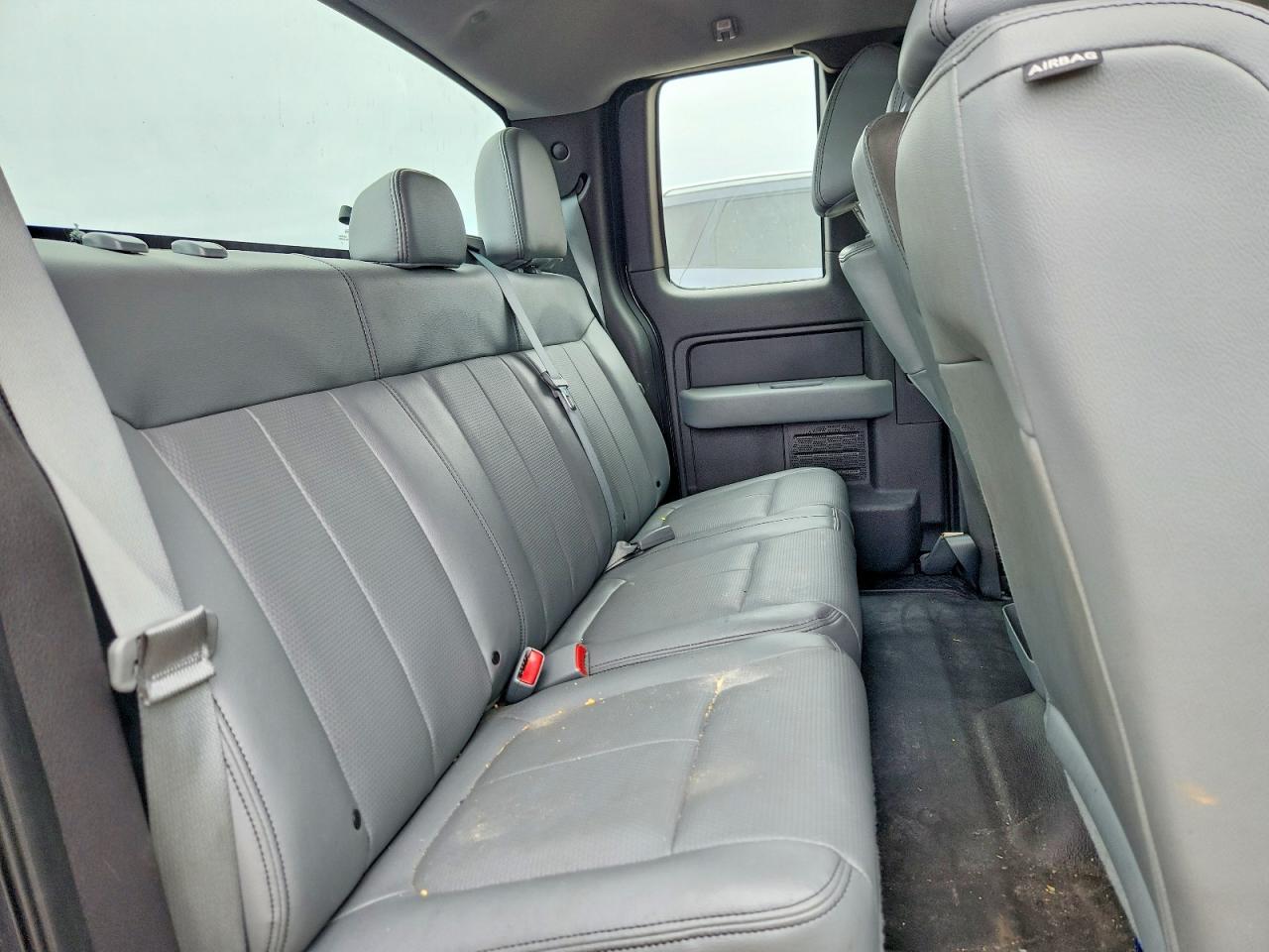 Ford F-150 Super Cab