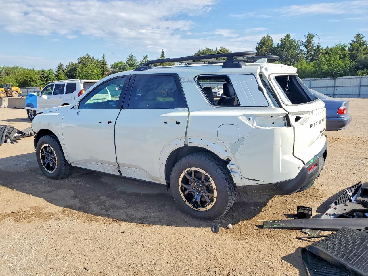 Nissan Pathfinder Rock Creek