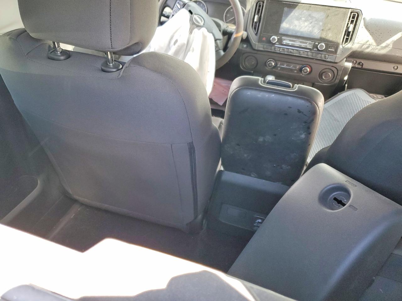 Nissan Frontier S