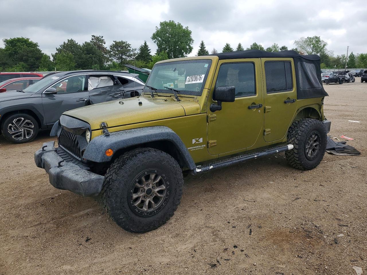 Salvage Jeep Wrangler Image