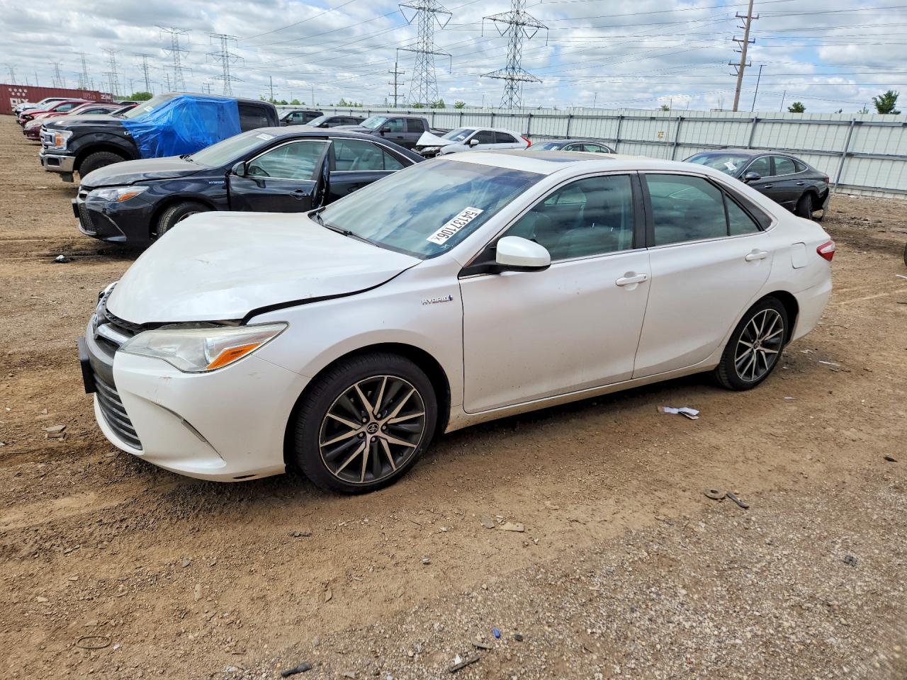 Salvage Toyota Camry Image