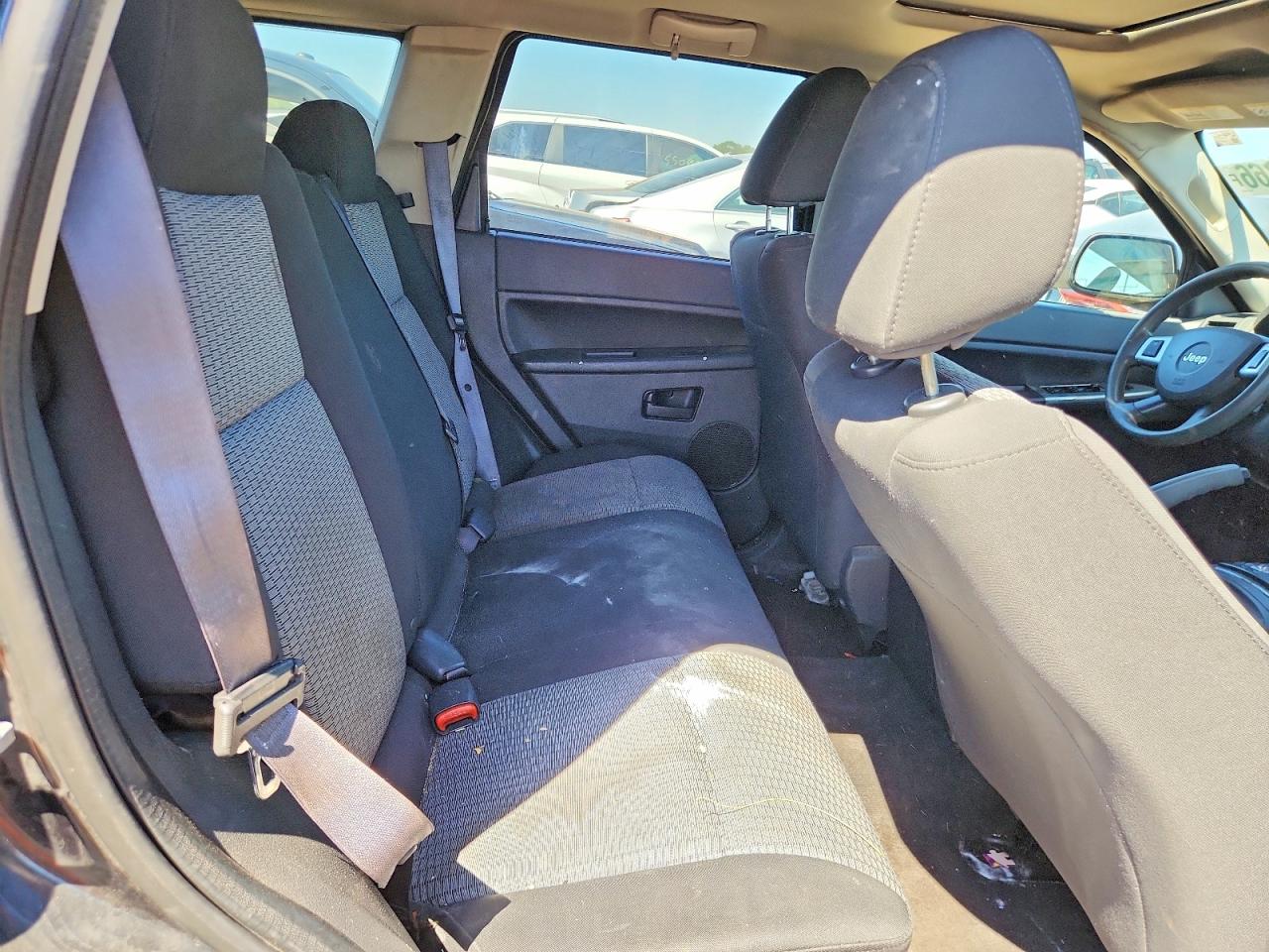 Jeep Grand Cherokee Laredo
