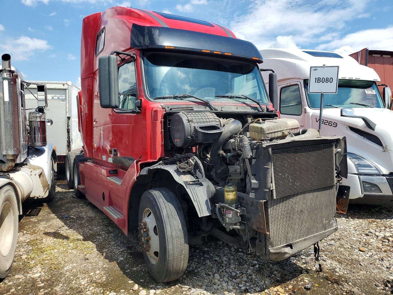 Salvage Volvo Vn Image