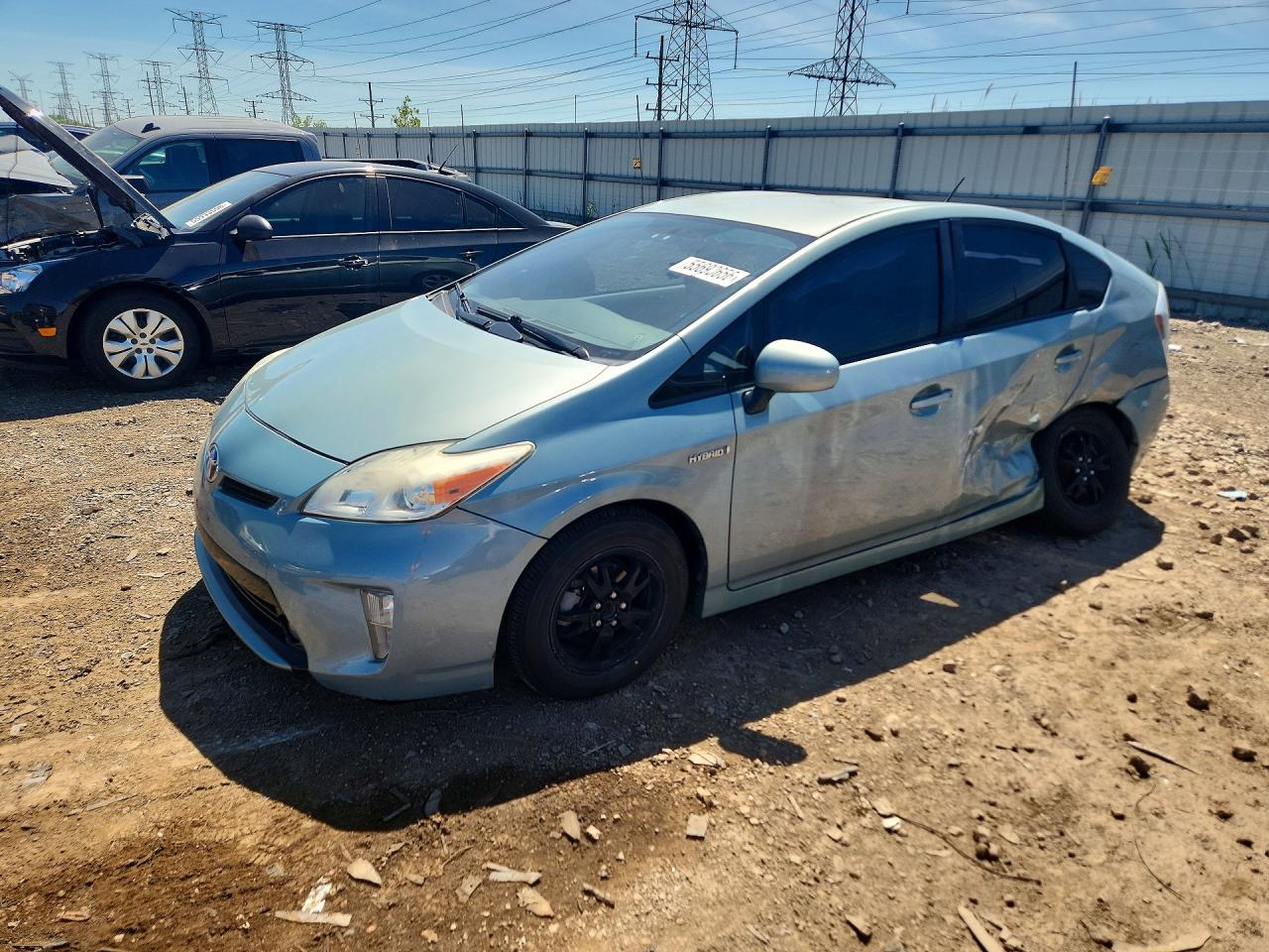 Salvage Toyota Prius Image