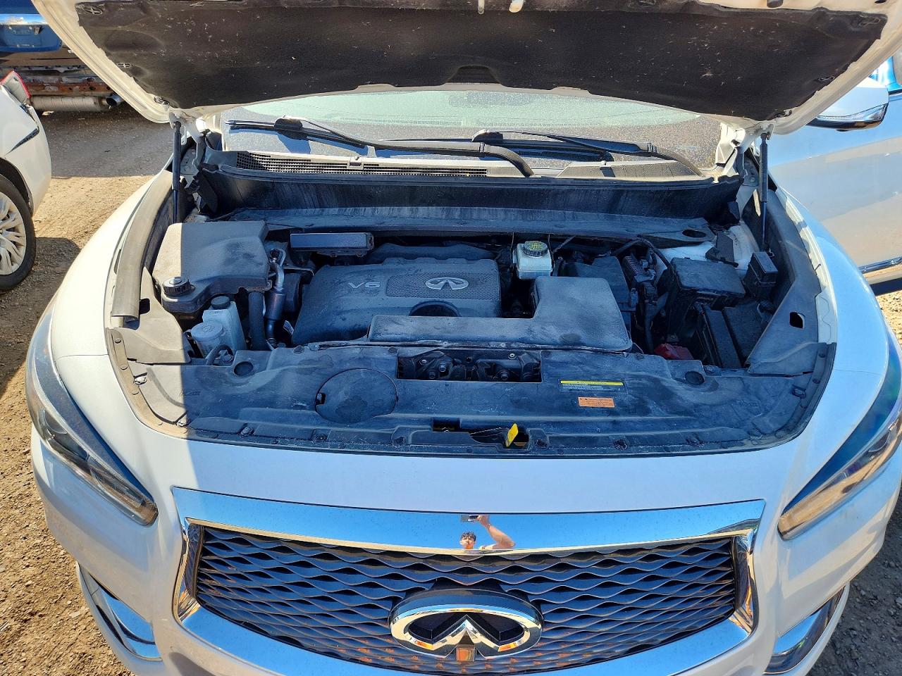 INFINITI Qx Luxe