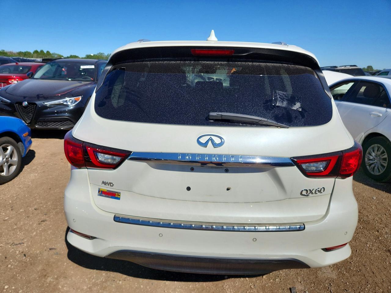 INFINITI Qx Luxe