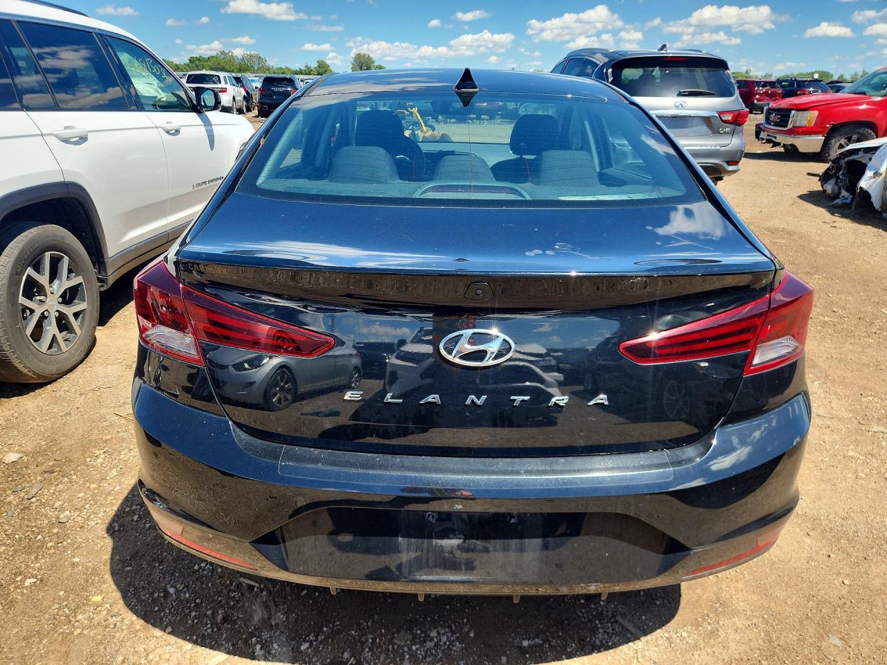Hyundai ELANTRA Sel