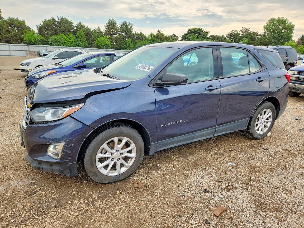 Salvage Chevrolet Equinox Image