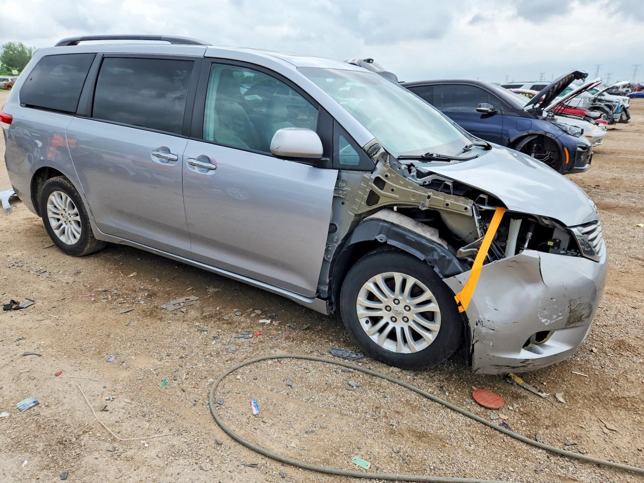 Toyota Sienna Xle 8-passenger