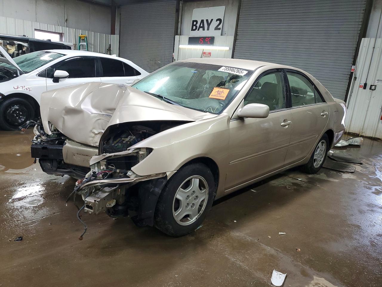 Salvage Toyota Camry Image