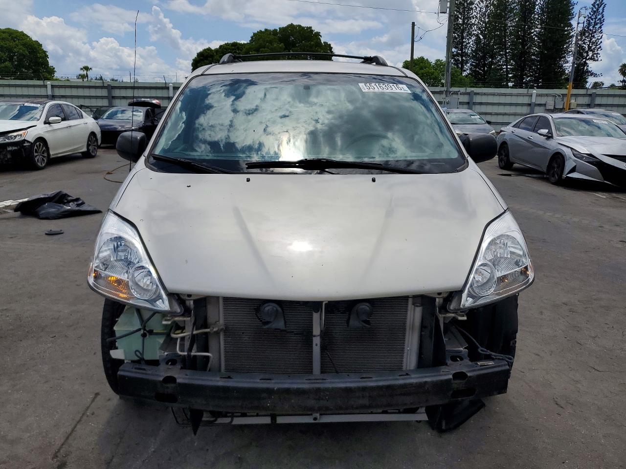 Toyota Sienna Le 7 Passenger