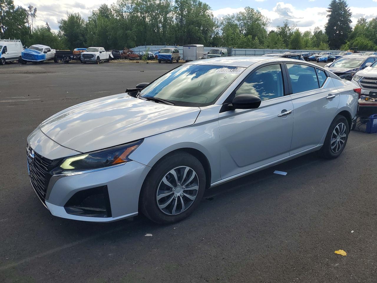 Nissan Altima S