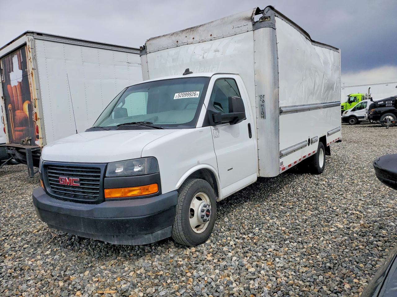 Salvage GMC Savana Image