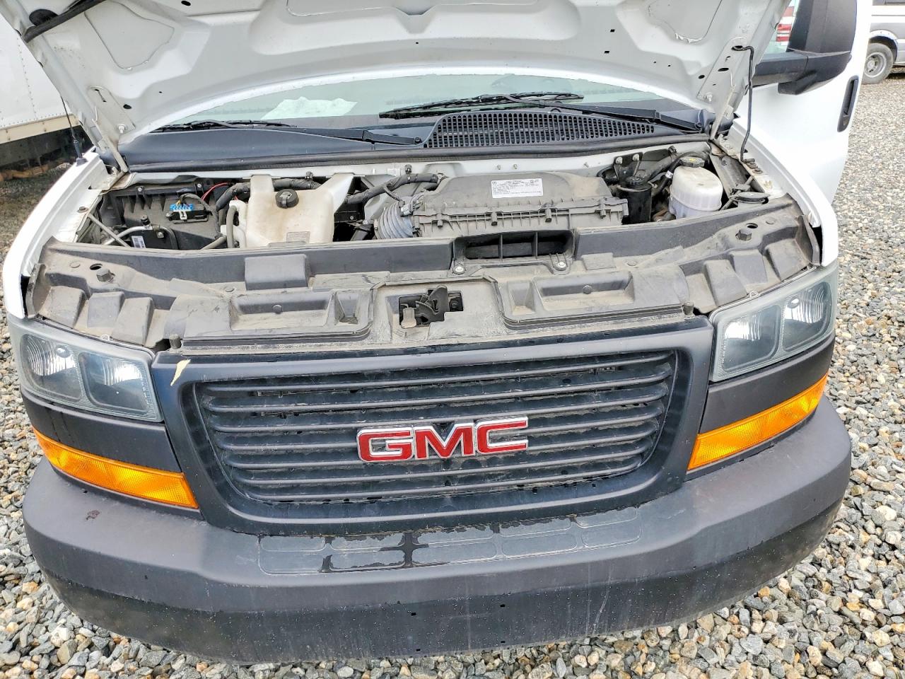 GMC Savana Cutaway G3500