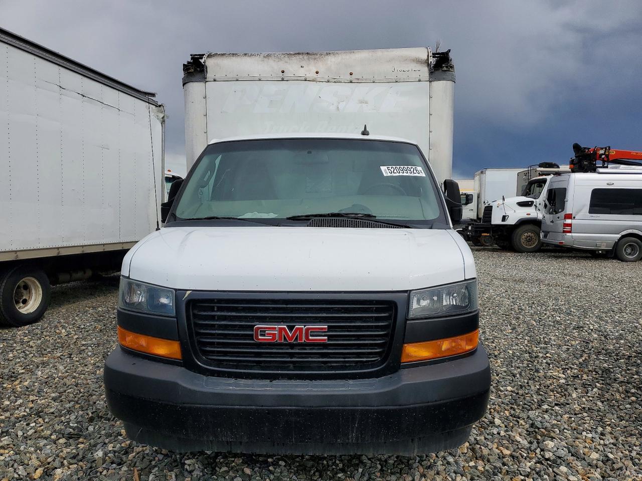 GMC Savana Cutaway G3500