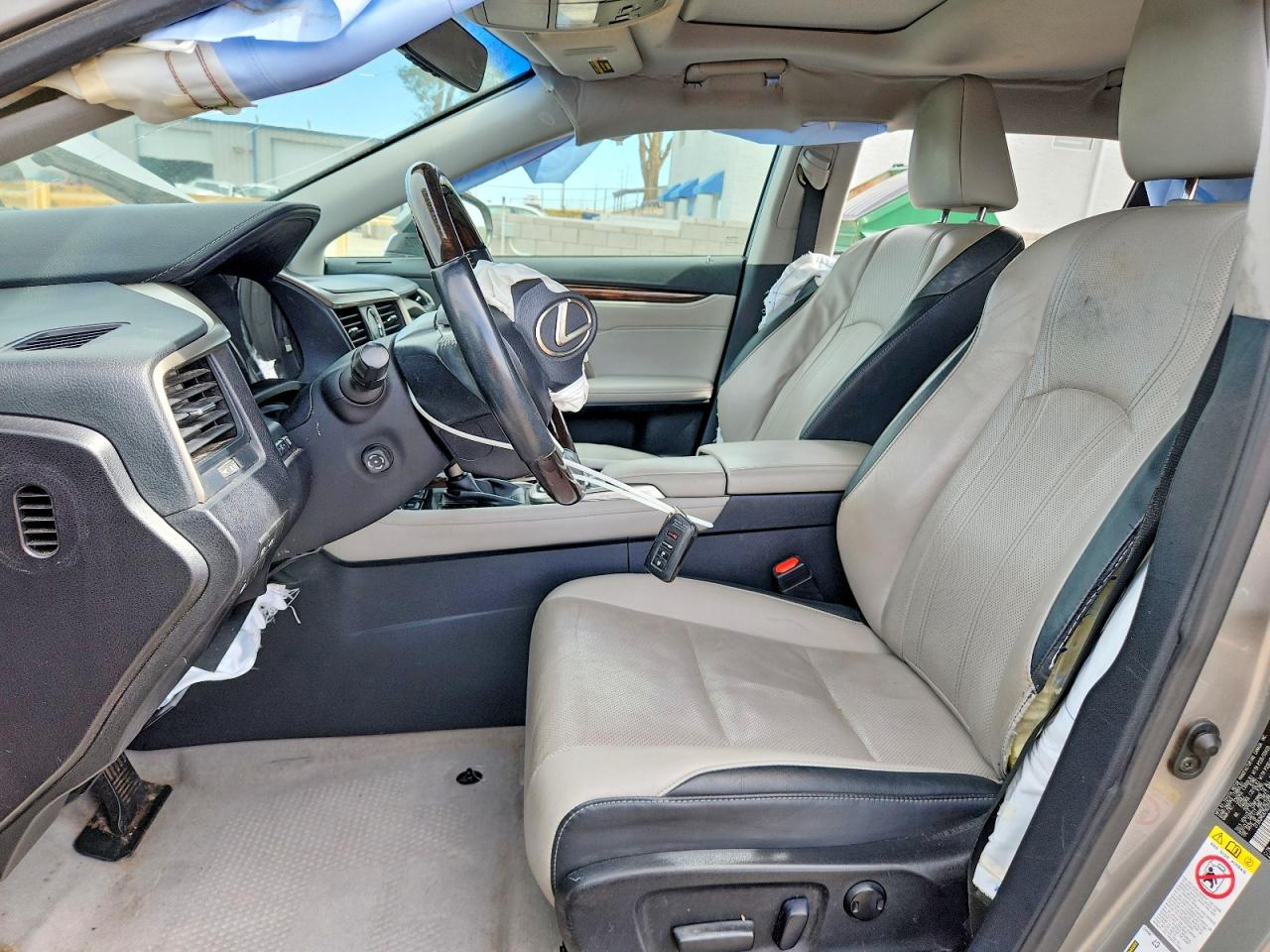 Lexus RX Base