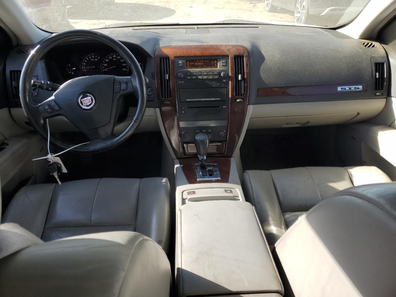 Cadillac STS