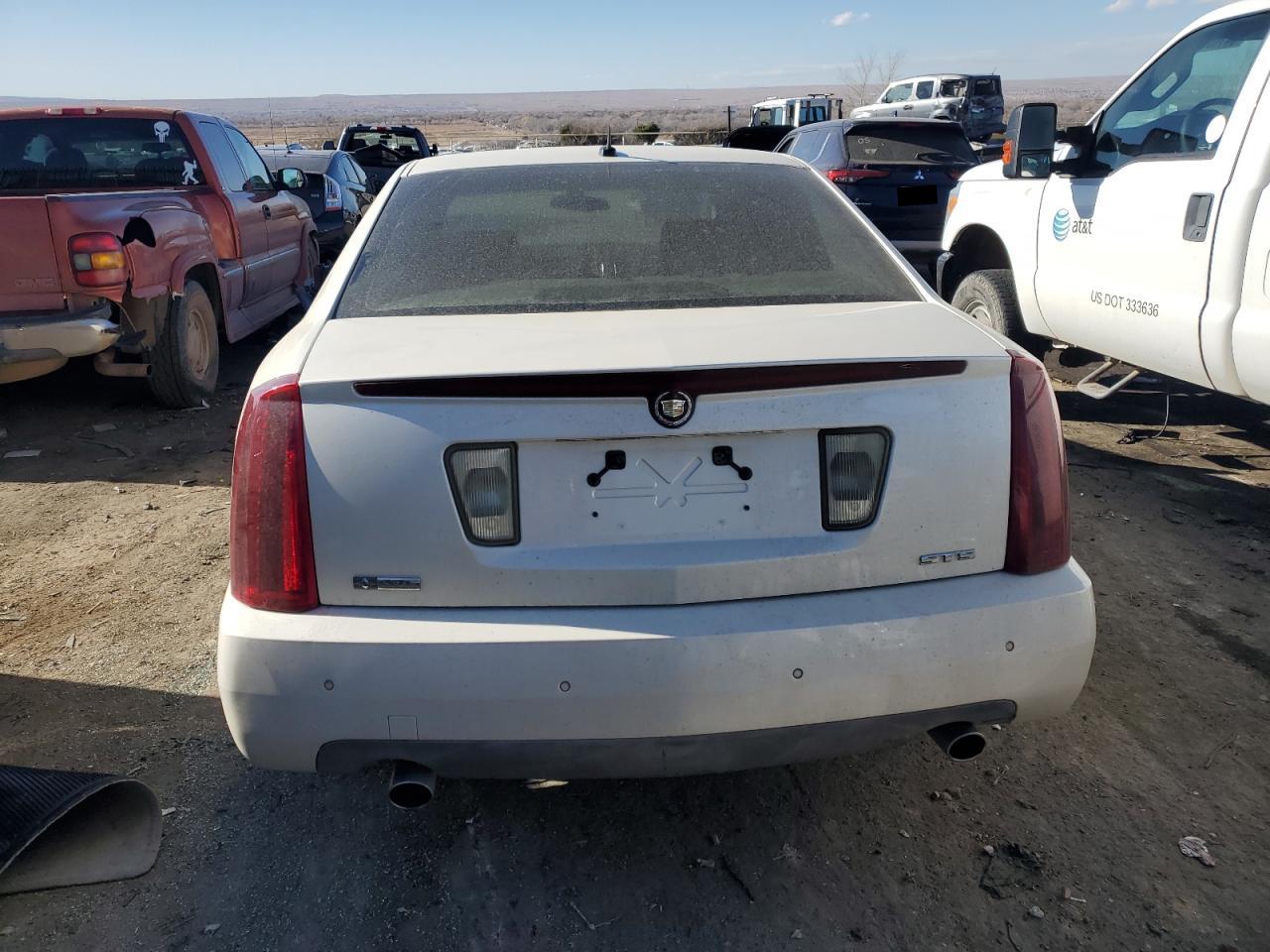 Cadillac STS