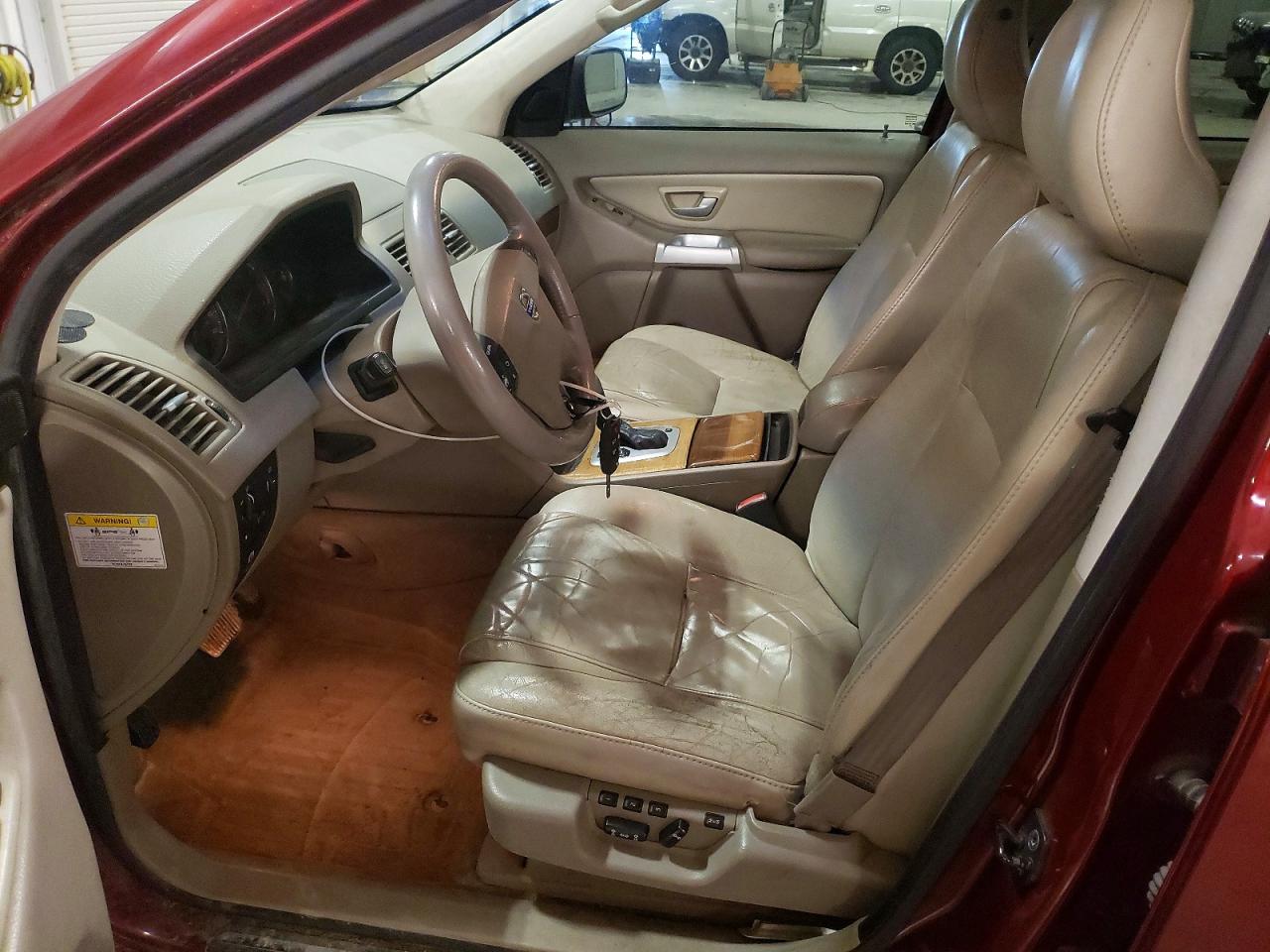 Volvo XC90 T6