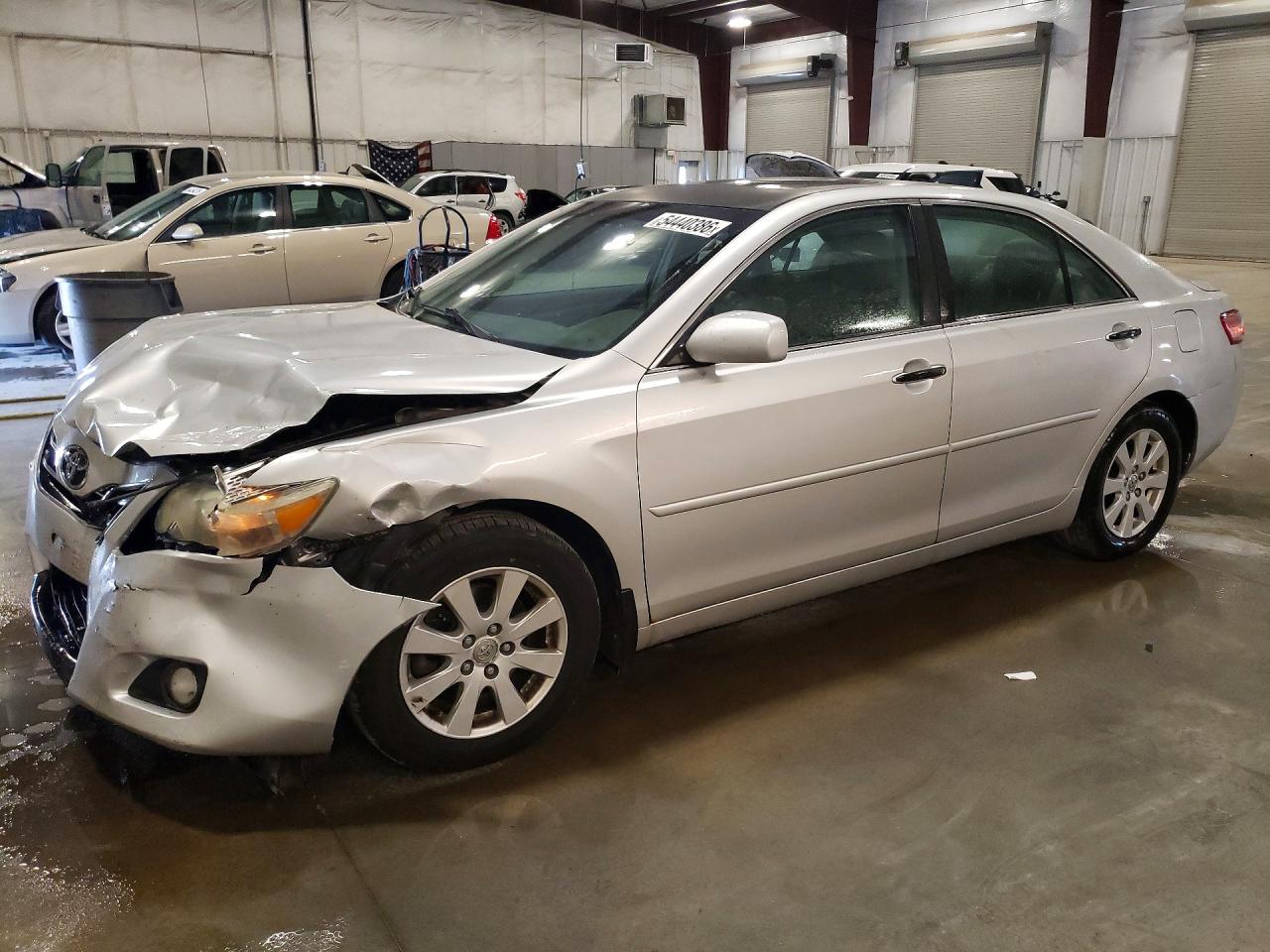 Salvage Toyota Camry Image