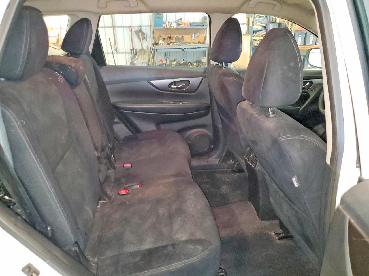 Nissan Rogue S