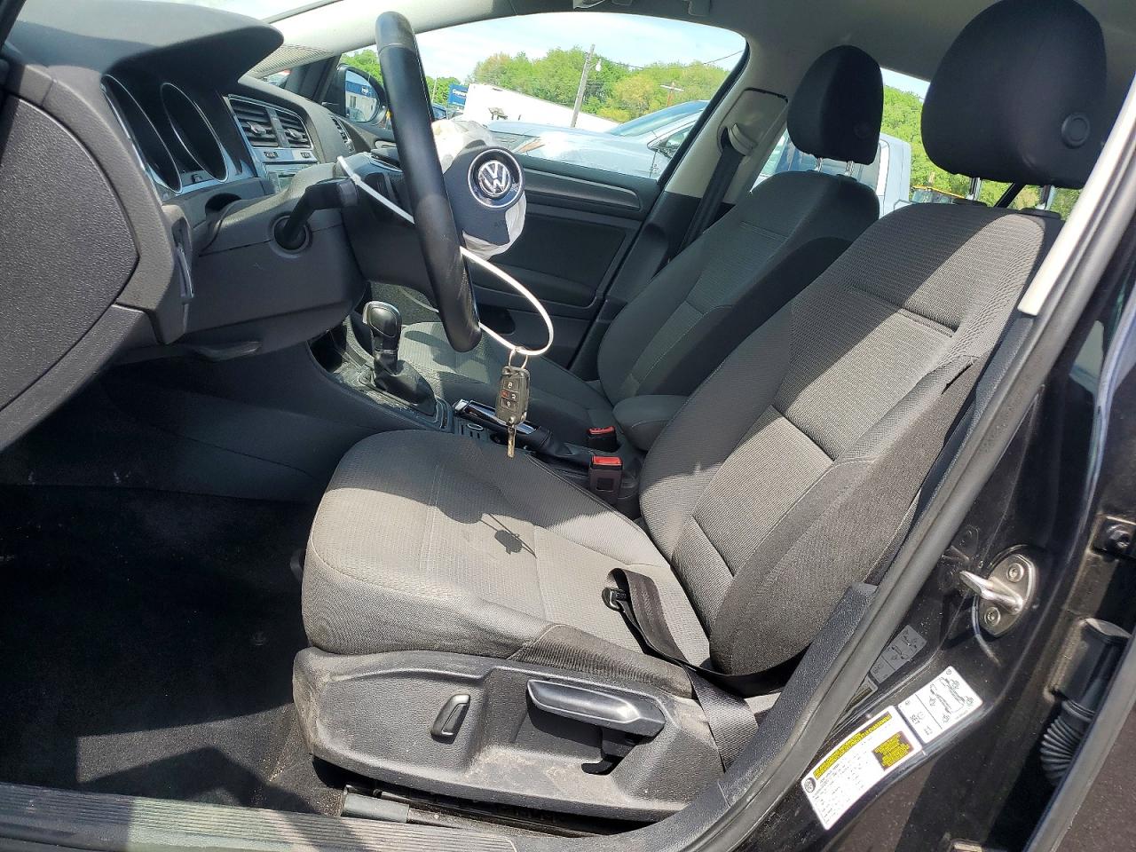 Volkswagen Golf S