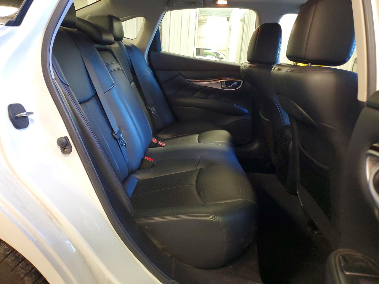 INFINITI M37 X