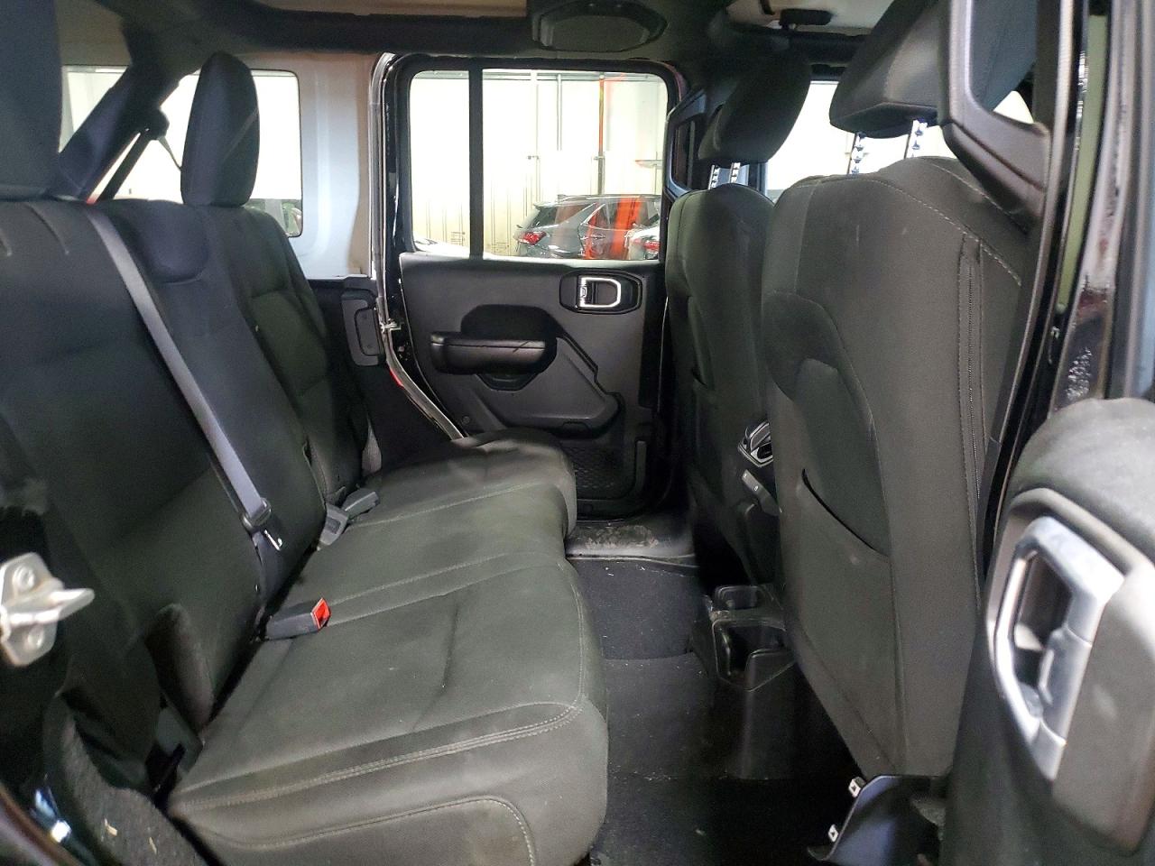 Jeep Wrangler Sport
